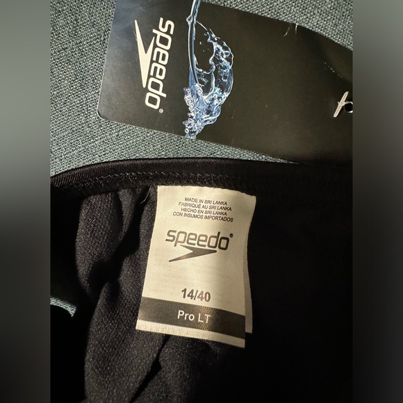 Speedo Women's Competitive Race Swimsuit One Piece Pro Lt Adult
& Youth NWT - Picture 10 of 10